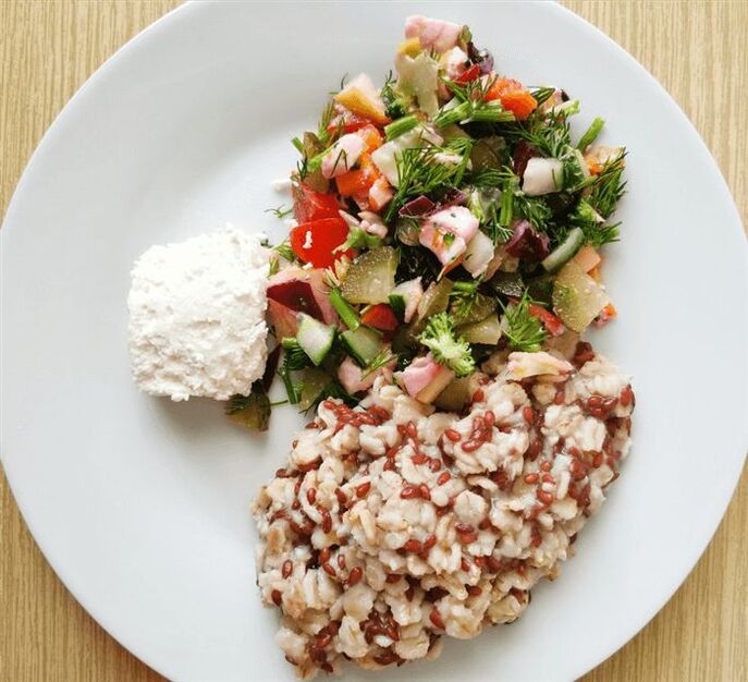 fulgi de ovaz cu branza si legume